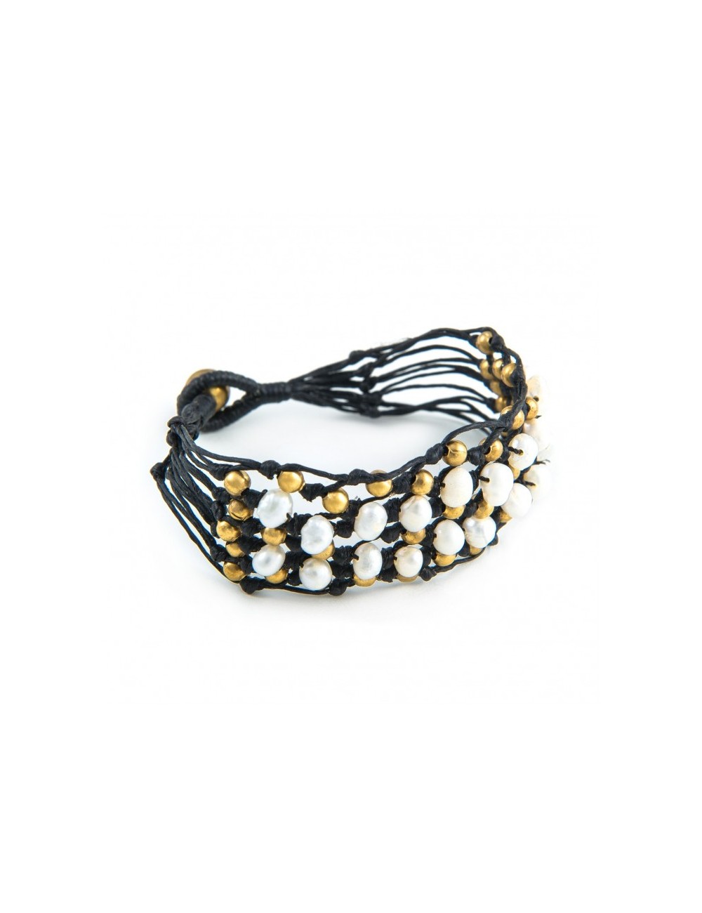 Bracelet en macramé avec perles naturelles et billes en laiton.